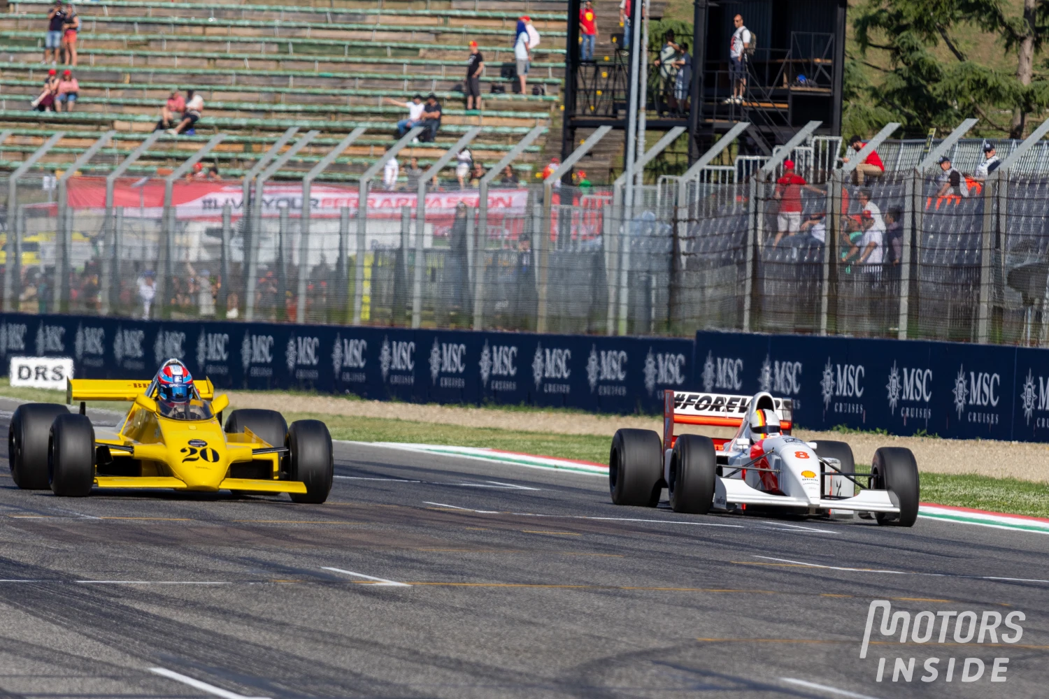 Victor Jabouille aux côté de Sebastian Vettel