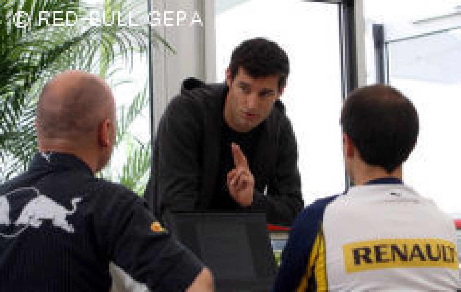 Red Bull attend le verdict sur l’affaire Renault pour faire un choix…