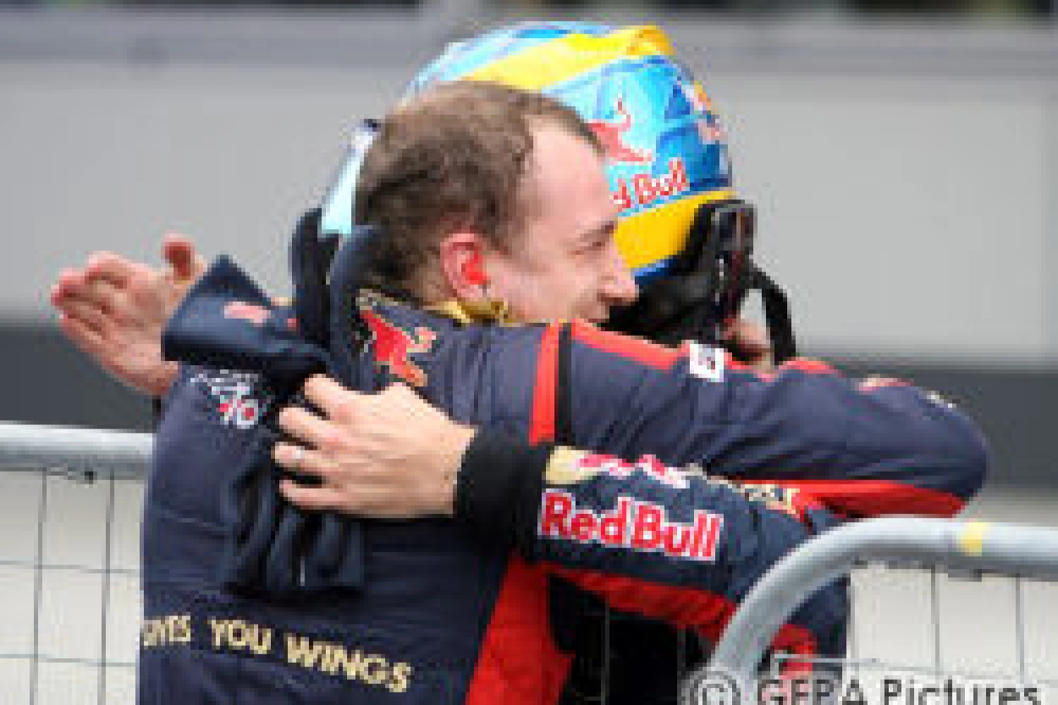 Sébastien Bourdais est confirmé chez Toro Rosso