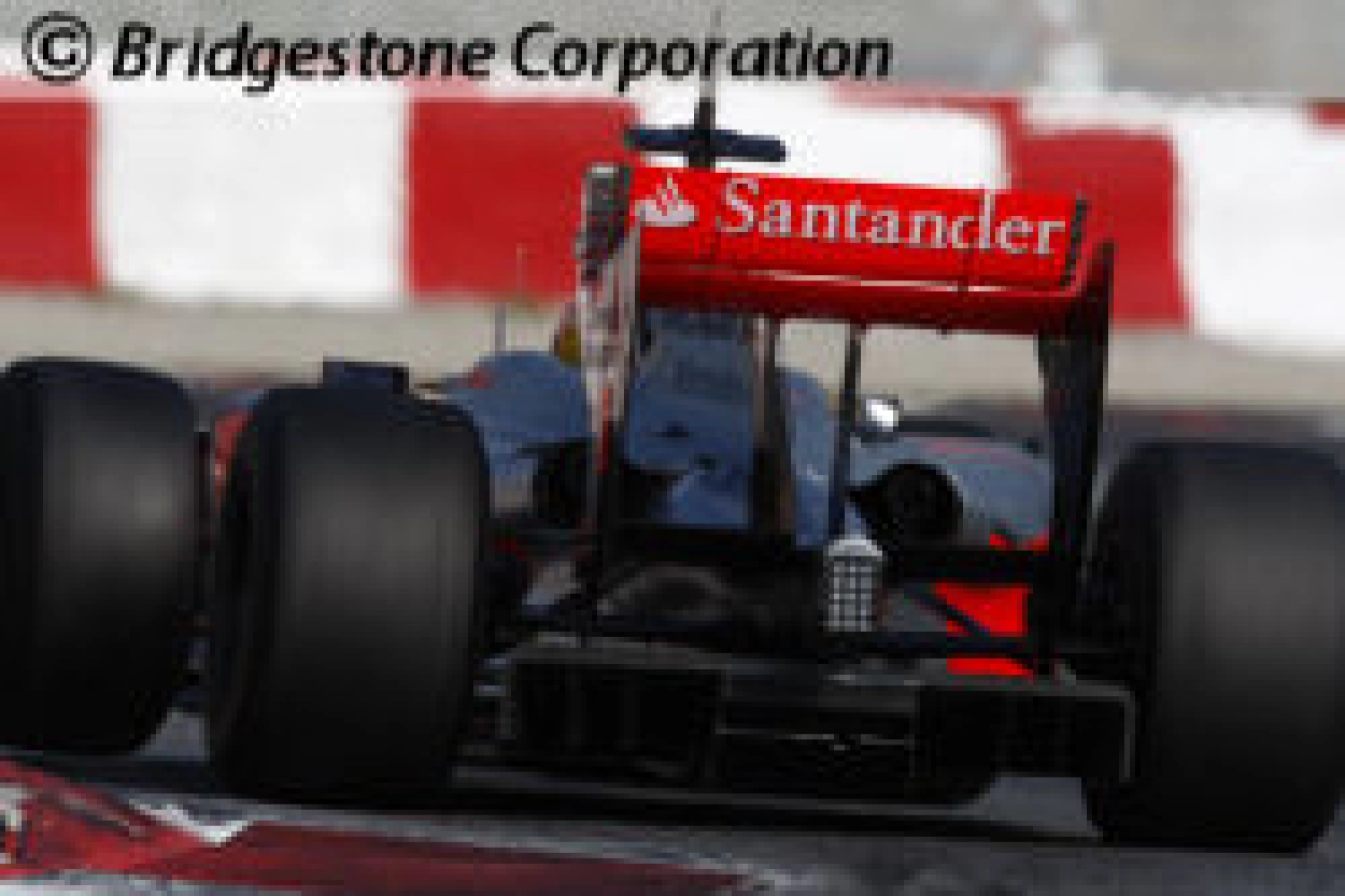 McLaren garde son contrat avec Santander !