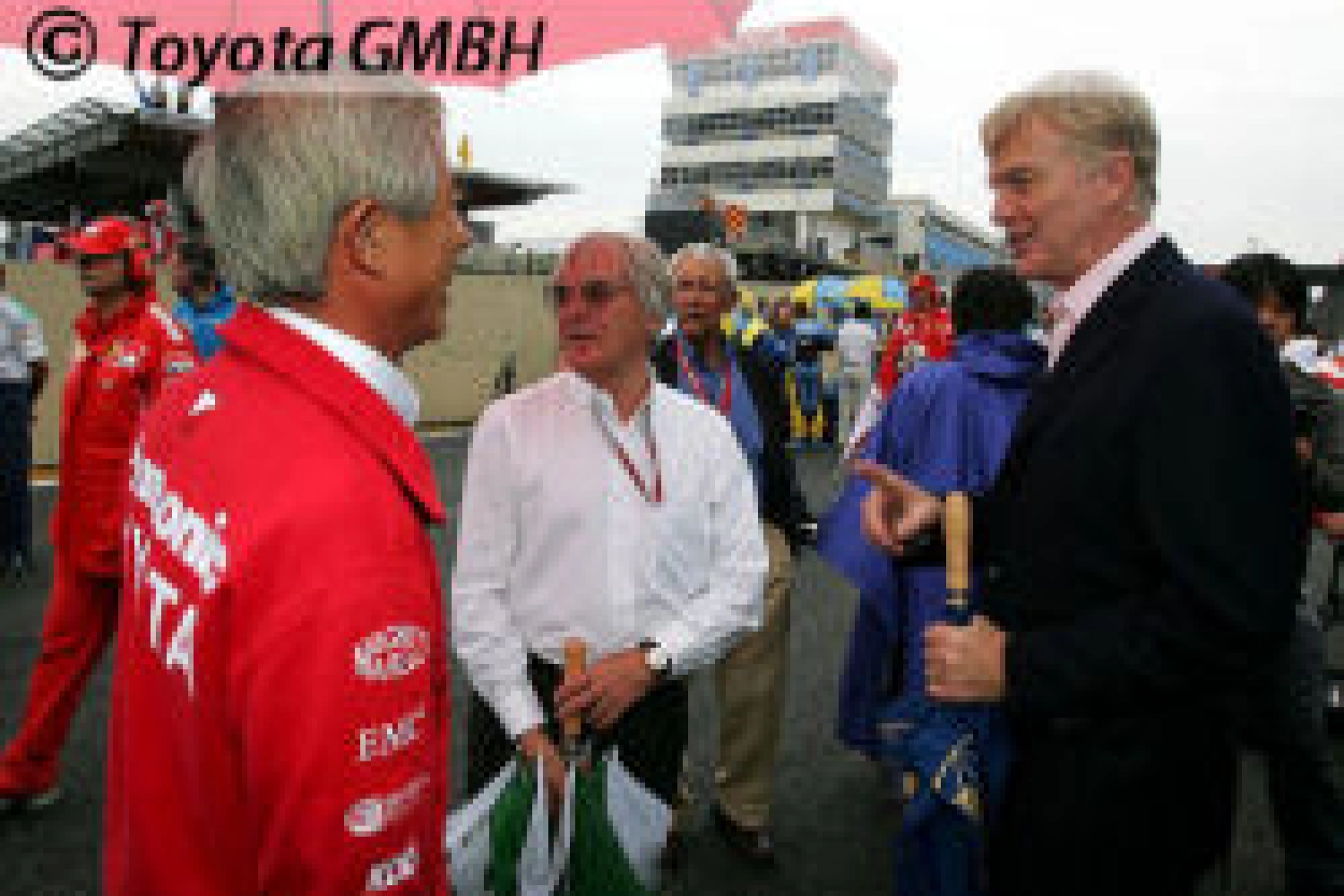 Ecclestone critiqué par son employeur, CVC