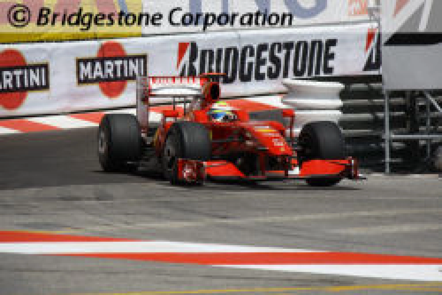 Ferrari oriente ses attentions sur 2010…