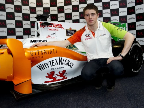 Force India officialise di Resta comme réserviste
