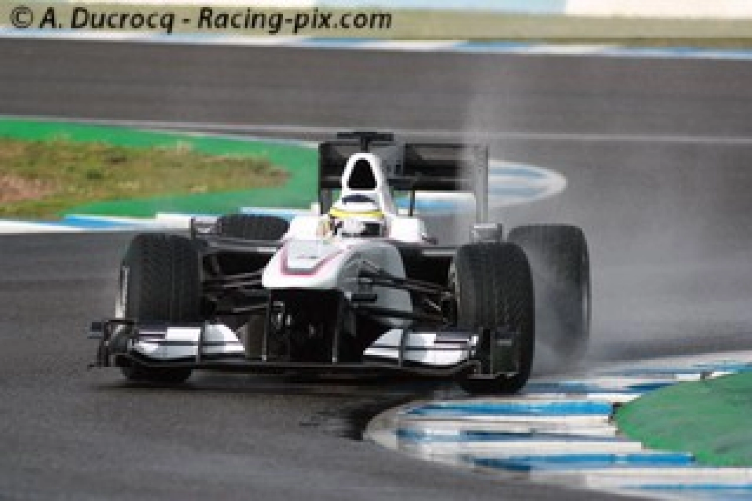 Sauber s’inspire de l’aile McLaren