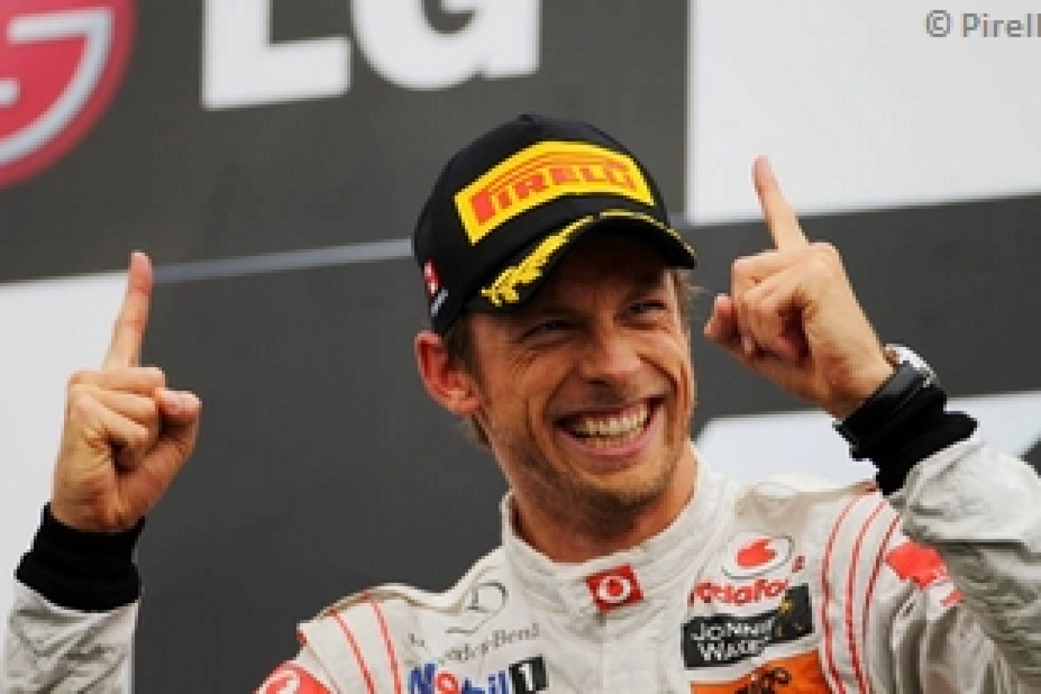 Jenson Button prolonge avec McLaren