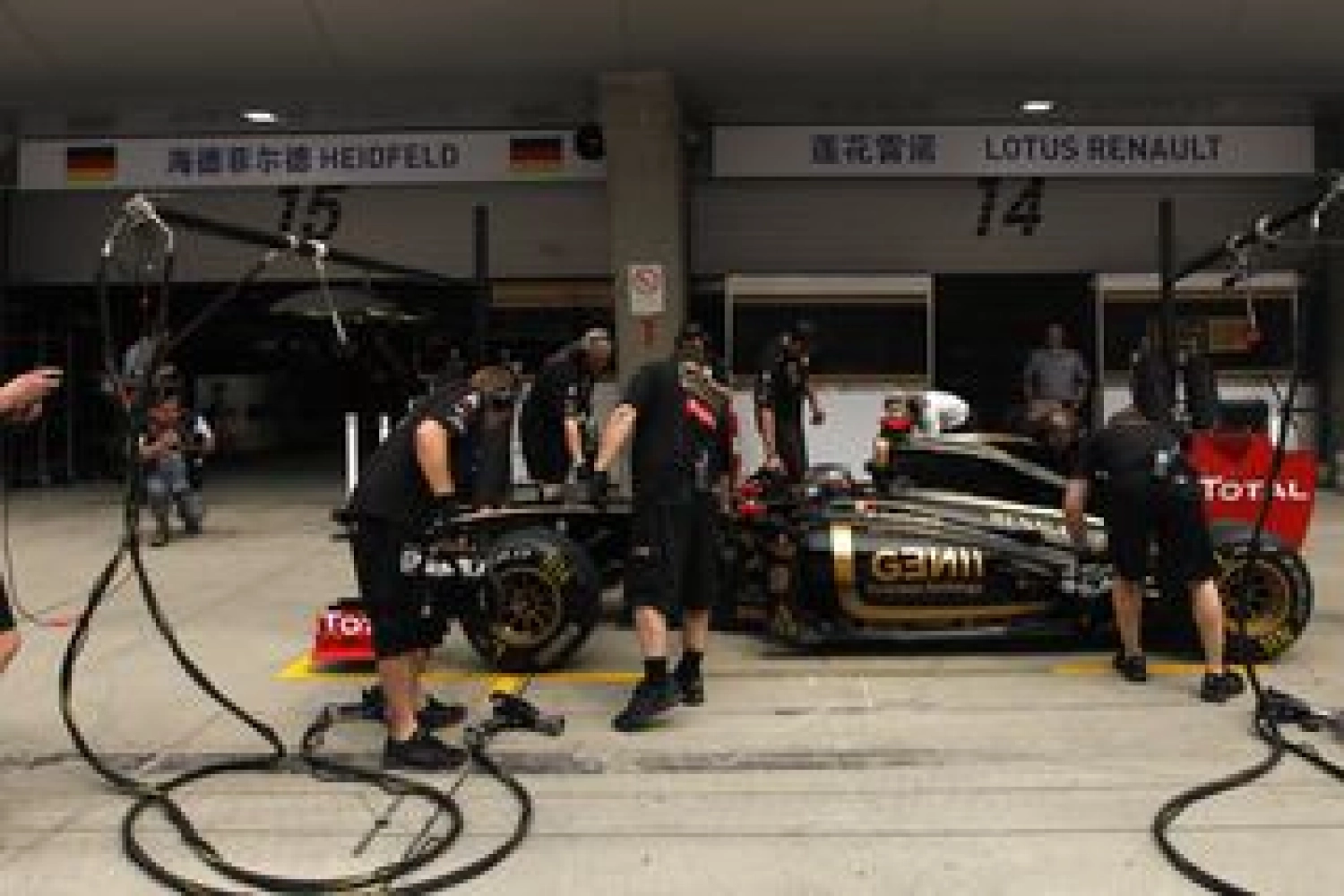 Lotus Renault GP va devoir changer le châssis de Nick Heidfeld
