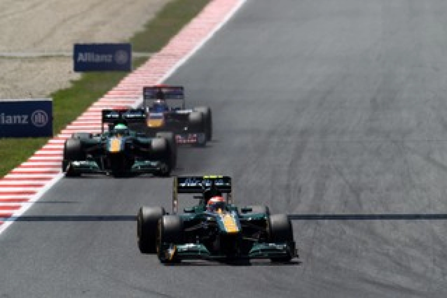 Dimanche : Satisfaction pour Team Lotus qui devance les Sauber
