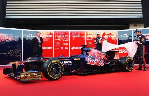 Présentation de la Toro Rosso STR7