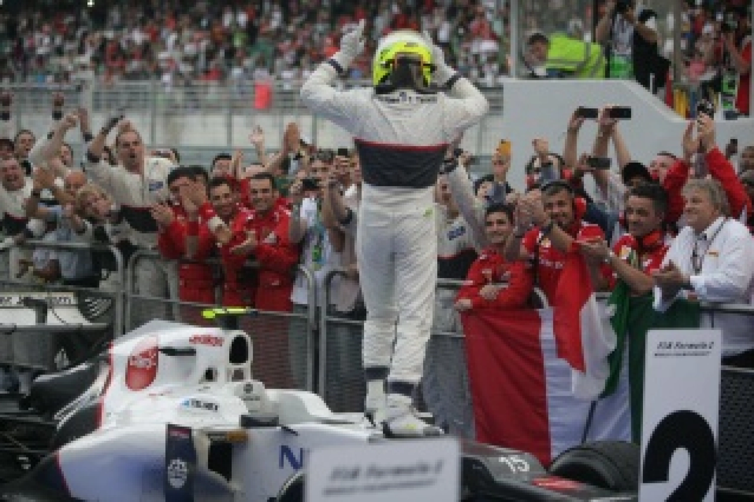 Dimanche : Pérez offre le podium à Sauber chez les tifosi