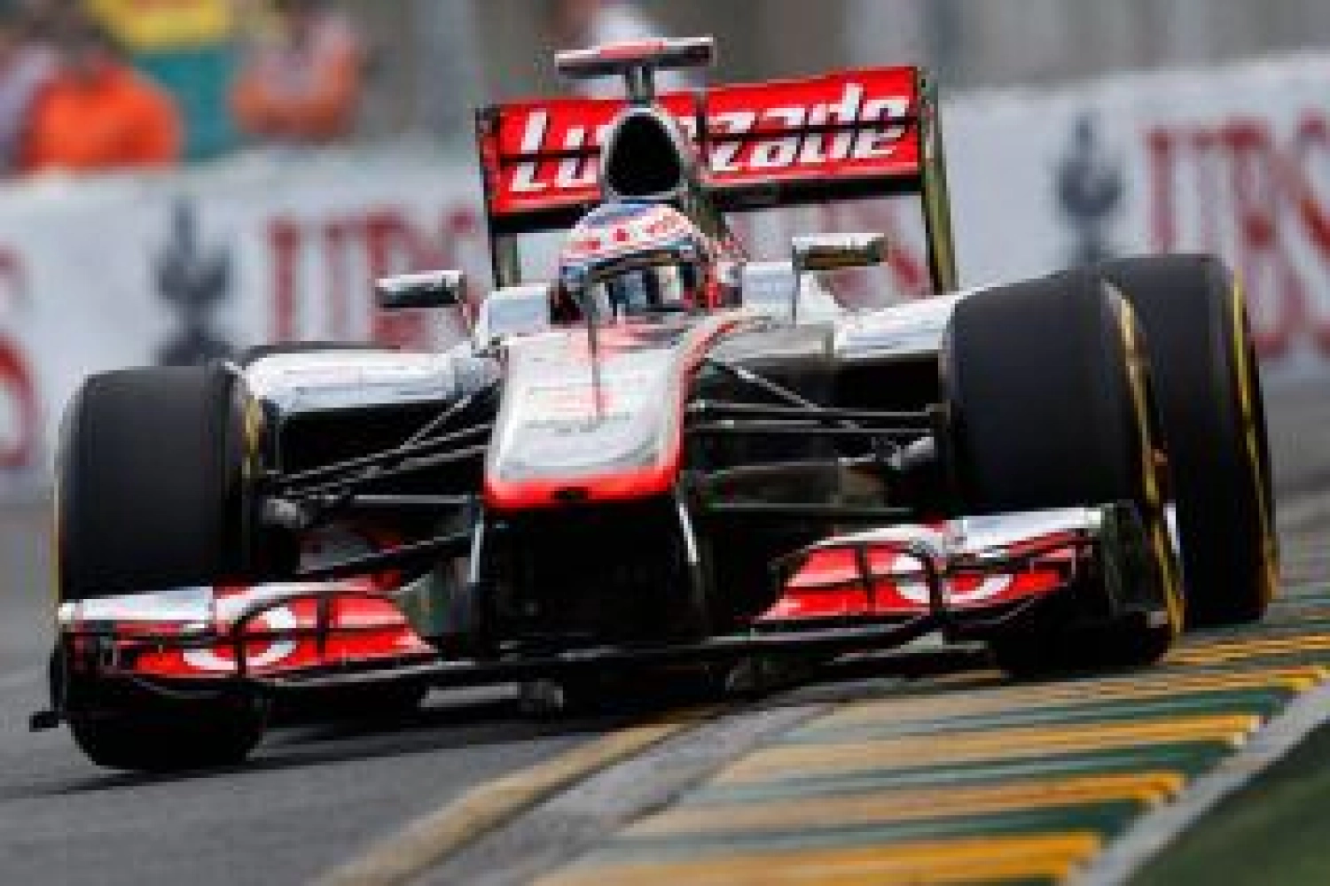 Button s’attendait à voir McLaren batailler contre Lotus en 2012
