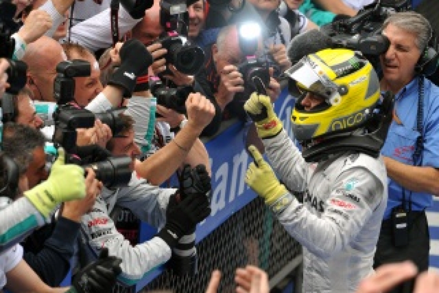 Rosberg peut encore gagner le titre d’après Michael Schumacher
