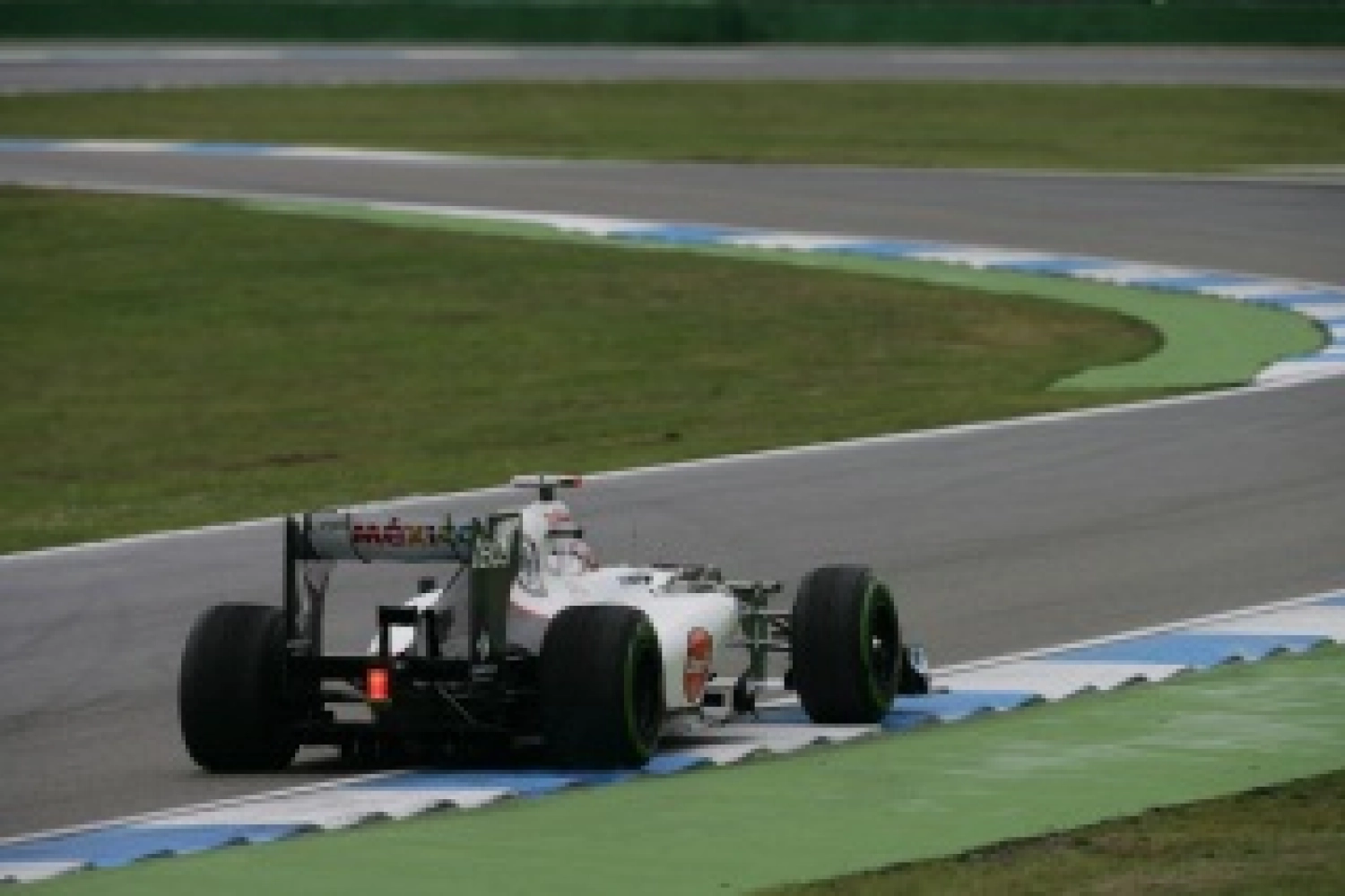 Dimanche : Kobayashi désolé, Pérez déçu chez Sauber