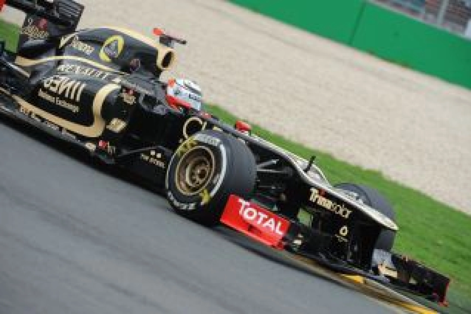Dimanche : Tout s’est joué au départ pour Grosjean et Räikkonen chez Lotus