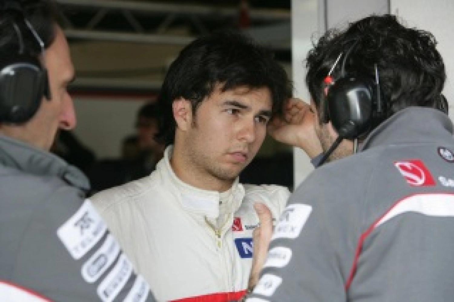 Dimanche : Les points sont partis en fumée dès le départ pour Sauber