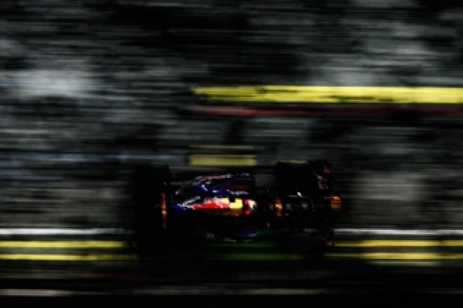 Singapour – Essais Libres 1 : Sebastian Vettel entre chien et loup