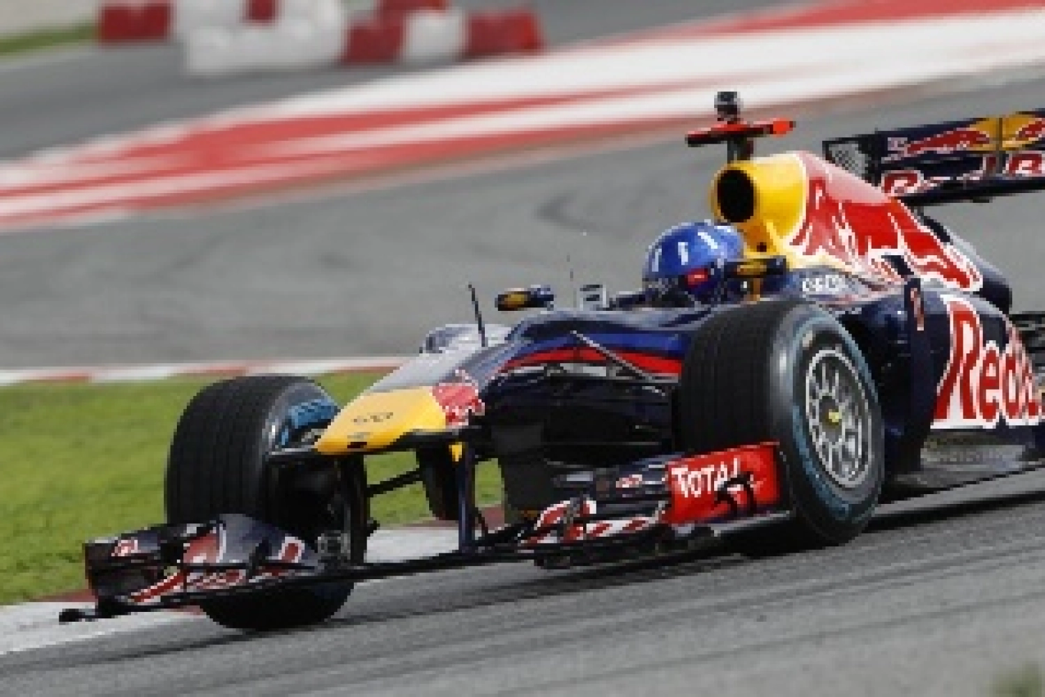 Damon Hill au volant d&rsquo;une Red Bull