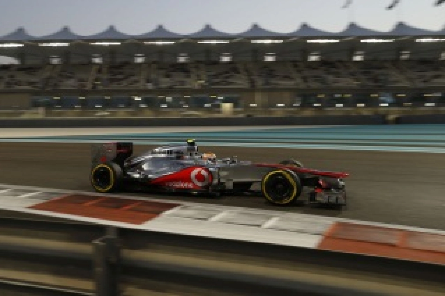 Samedi : Hamilton survole la concurrence à Abu Dhabi