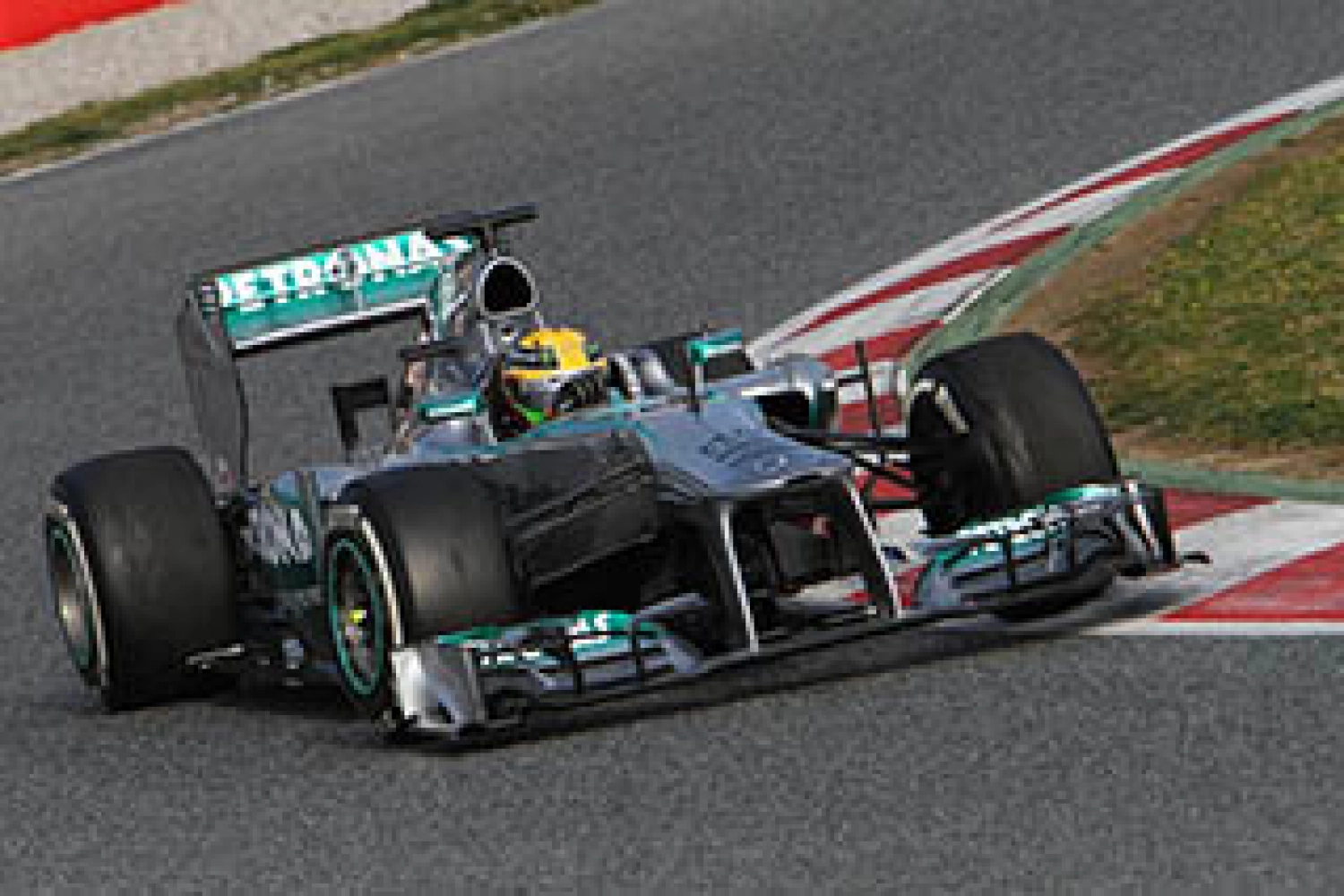 Hongrie – Course : Lewis Hamilton s’impose dans l’enfer hongrois et égale Schumacher