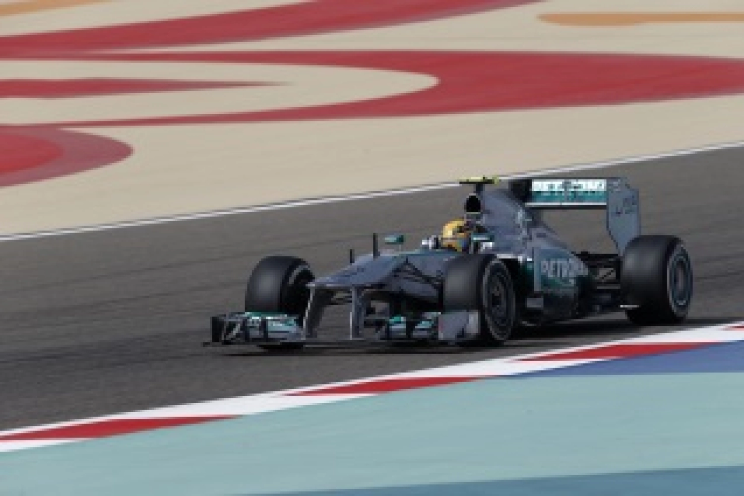 Dimanche : Les deux pilotes Mercedes dans les points