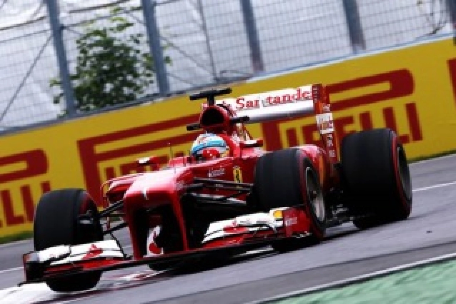 Dimanche : Alonso sur le podium, Massa dans les points chez Ferrari