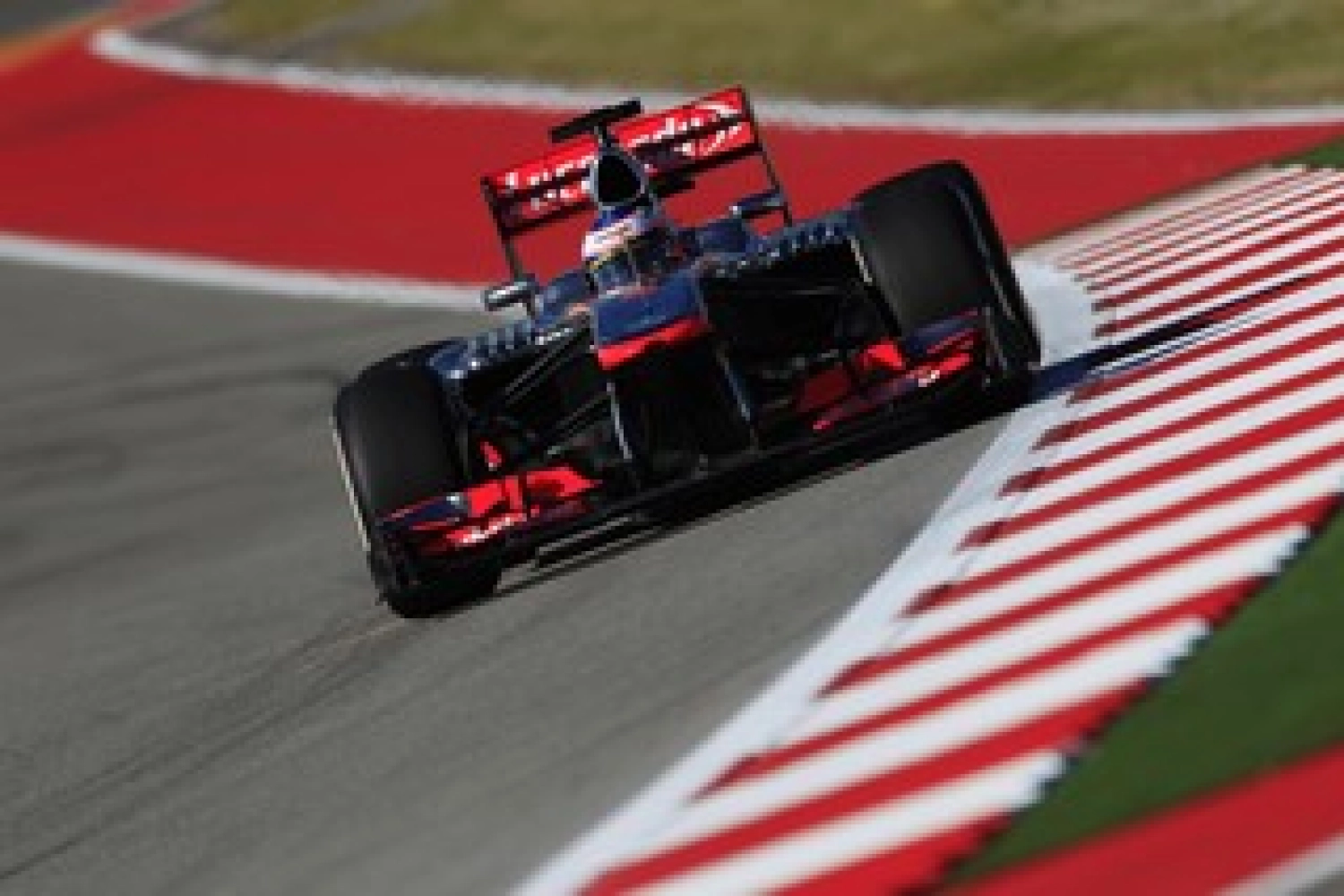 Dimanche : les deux pilotes McLaren marquent des points