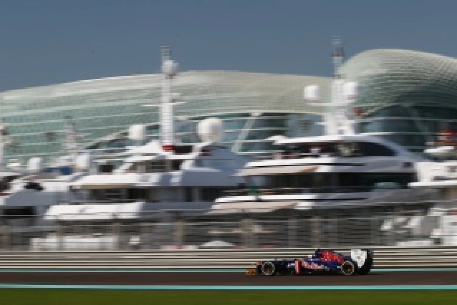 Dimanche : Les pilotes Toro Rosso terminent loin