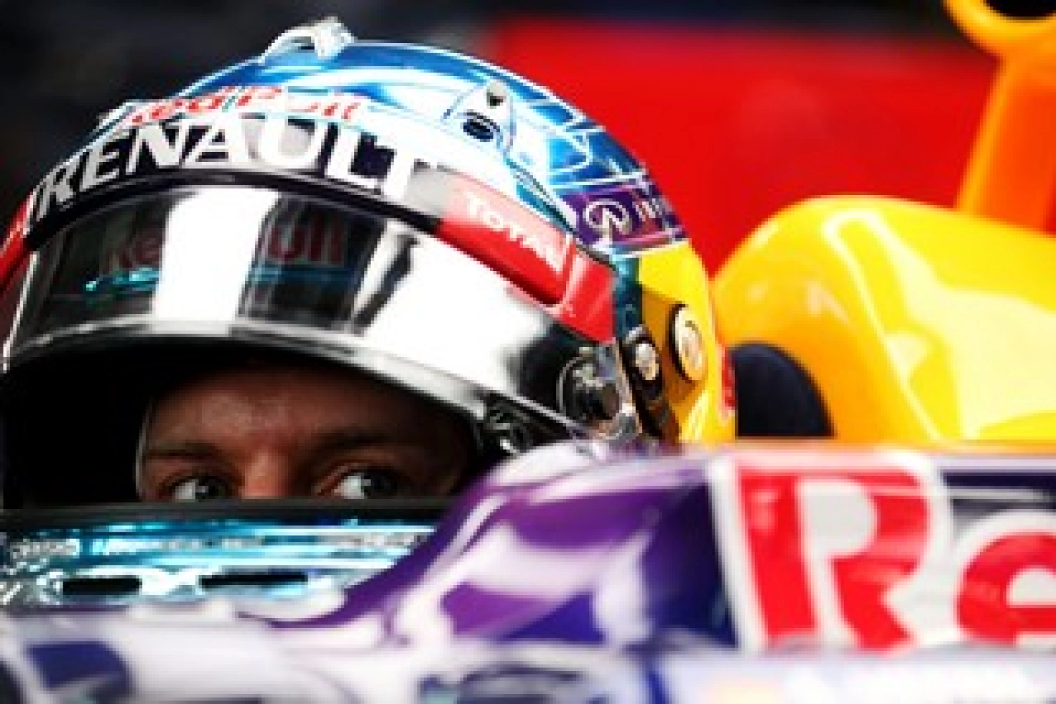 Vettel ne veut pas encore abandonner la course pour le titre