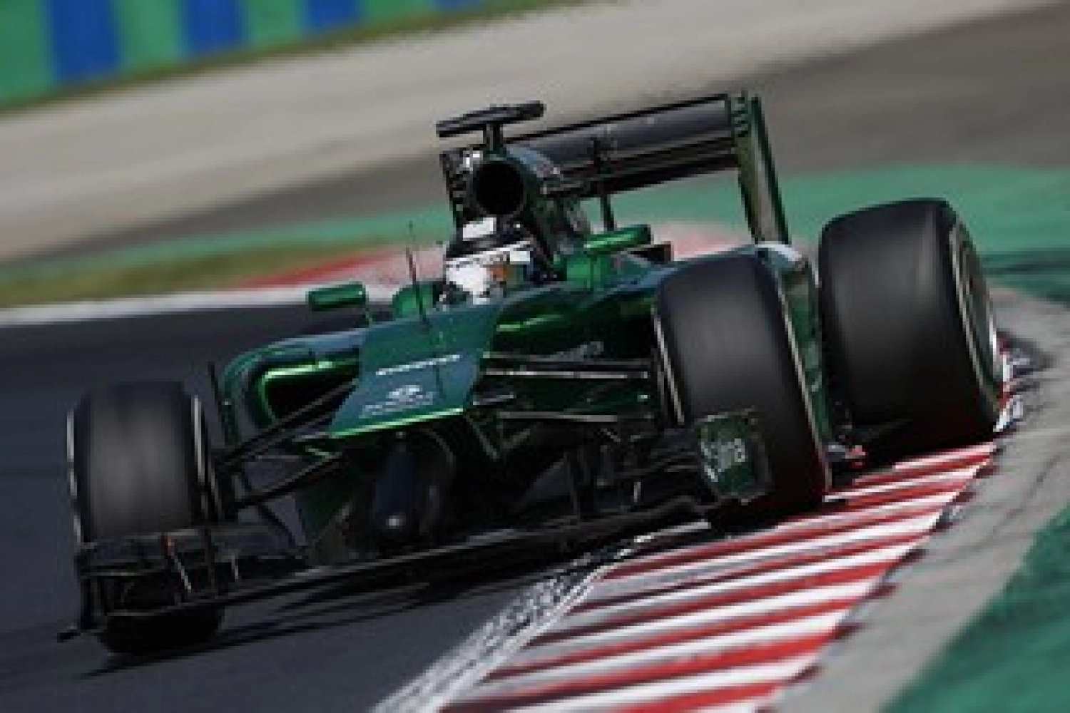 Dimanche : Ericsson dans le mur, Kobayashi à l’arrêt chez Caterham