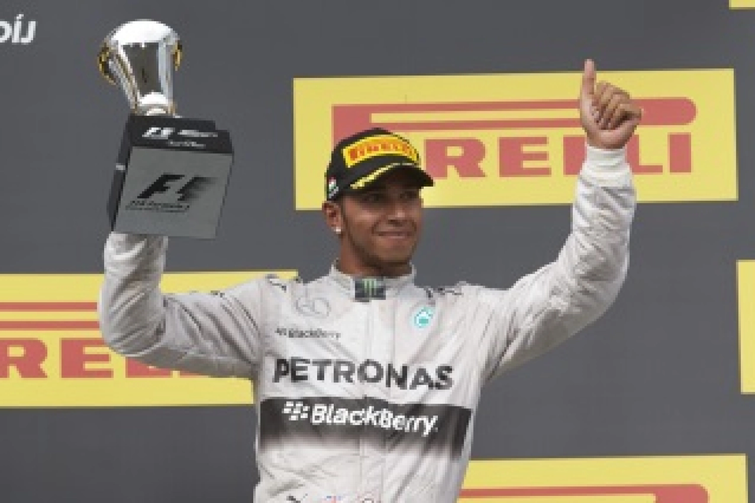 Dimanche : Hamilton termine sur le podium, Rosberg au pied pour Mercedes