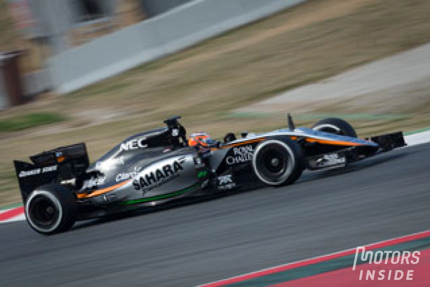 Les pilotes Force India s’arrêtent en Q2 sur le tracé de Sepang
