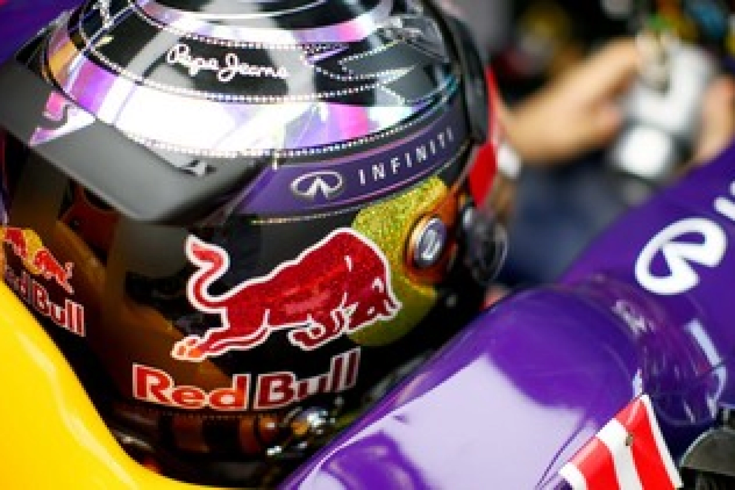 Les pilotes bientôt restreints à un unique design de casque par saison ?