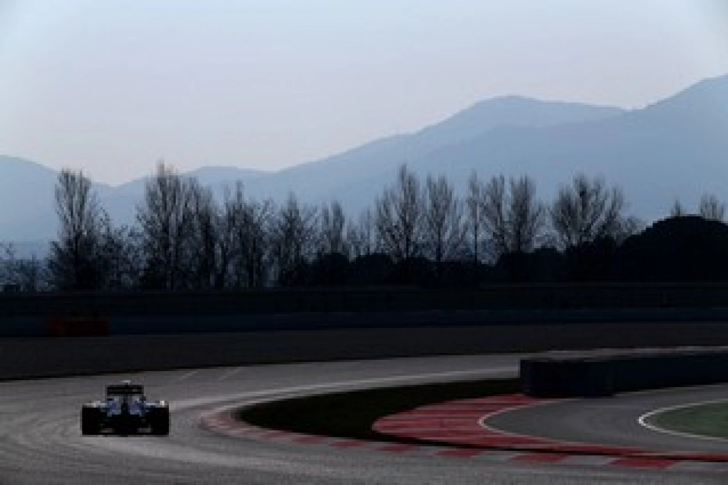 Essais Barcelone I – Jour 3 (matin) : Verstappen en tête, Vettel dans le gravier