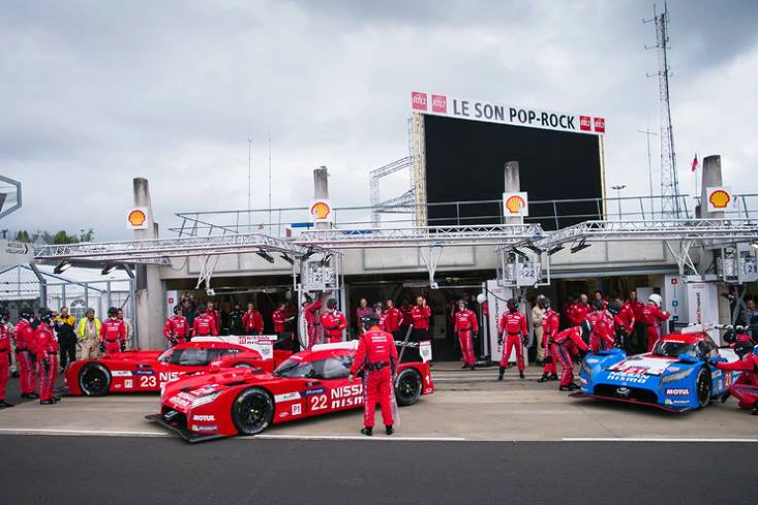 Débuts difficiles pour Nissan au Mans