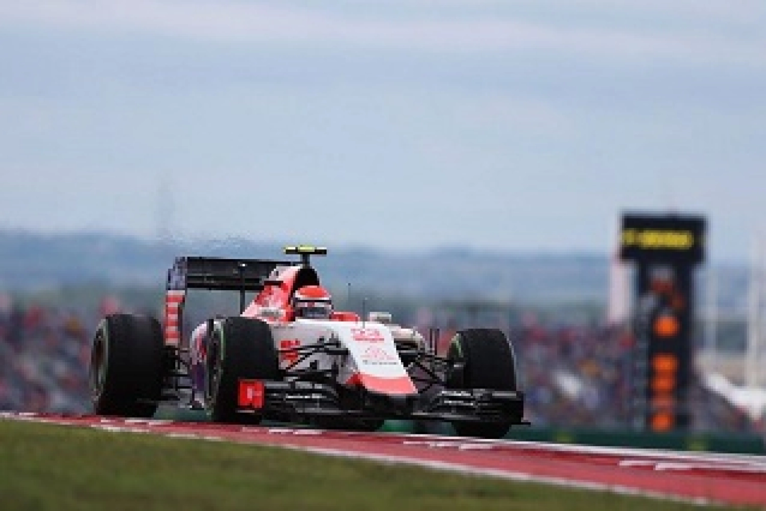 Rossi égale le meilleur résultat de Manor cette saison devant son public