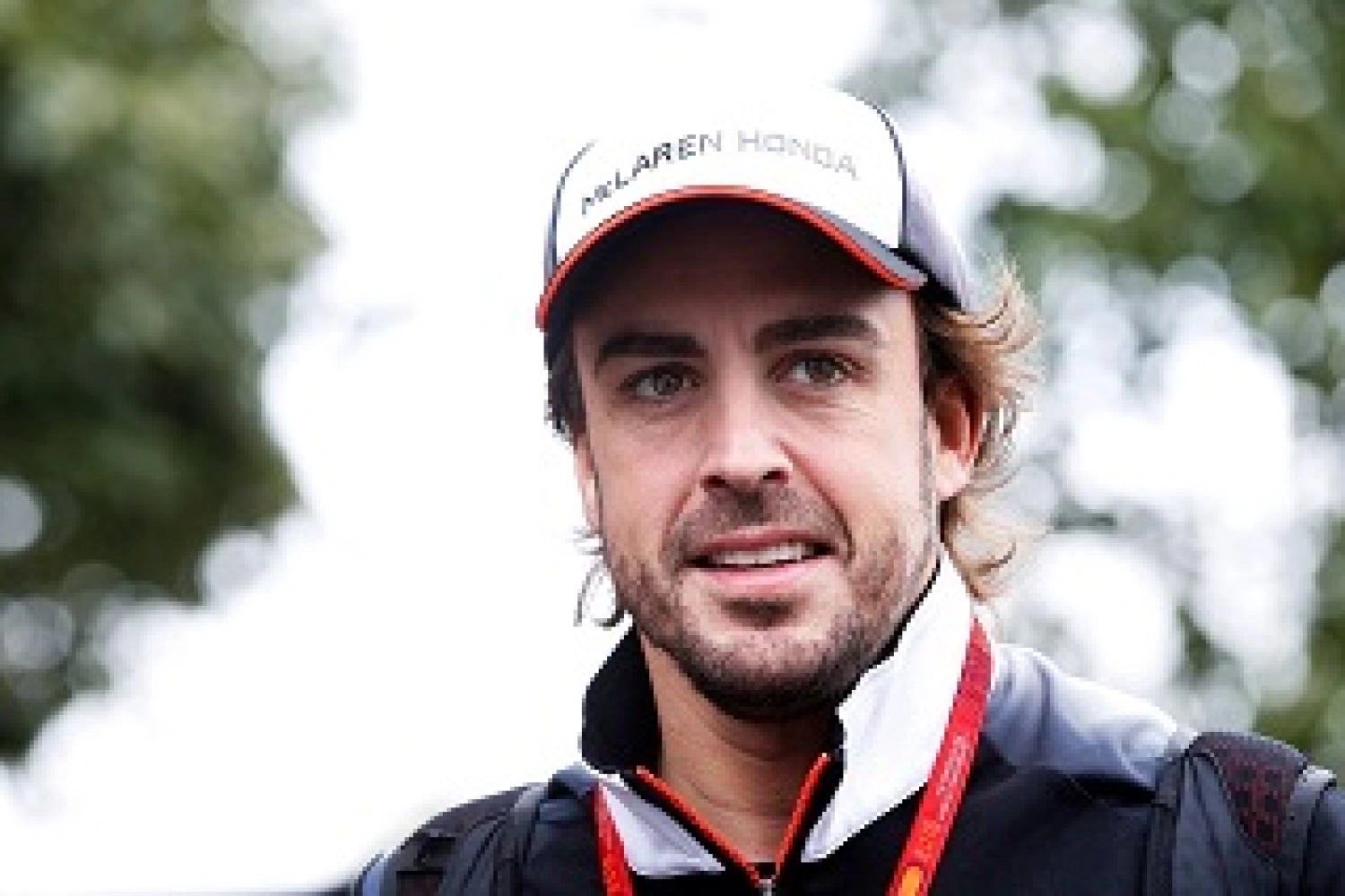 Fernando Alonso, sain et sauf après un accident effroyable