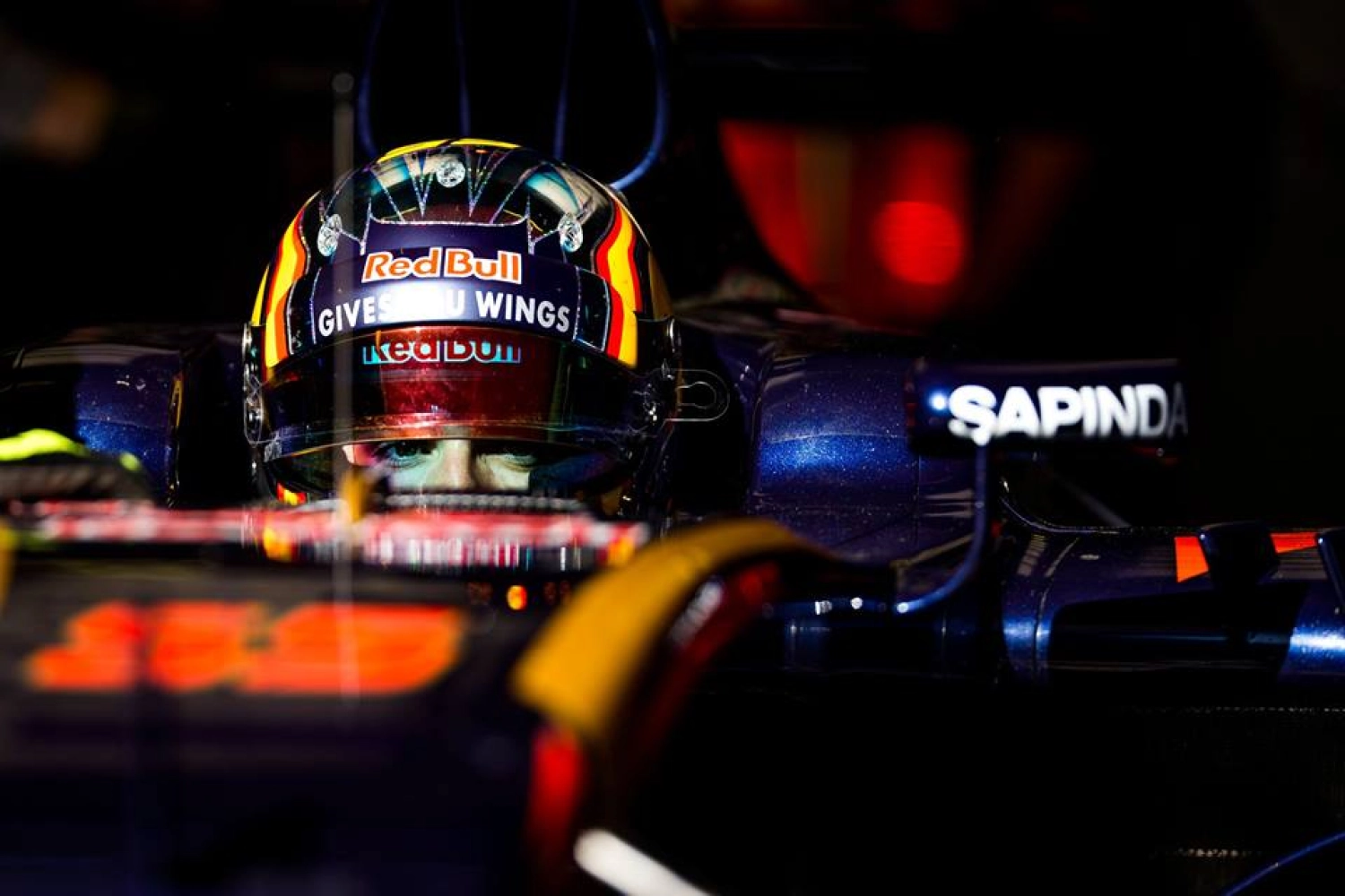 Toro Rosso : des problèmes de fiabilité sans conséquence pour Sainz