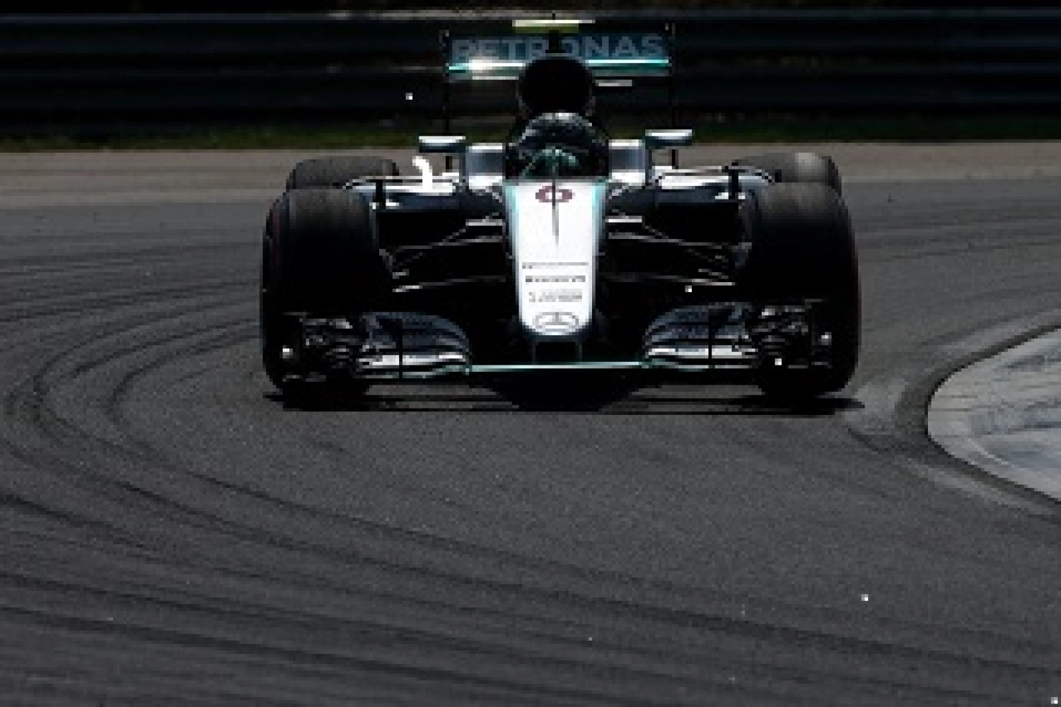 Rosberg : « J’ai essayé de mettre le plus de pression possible sur Lewis. »