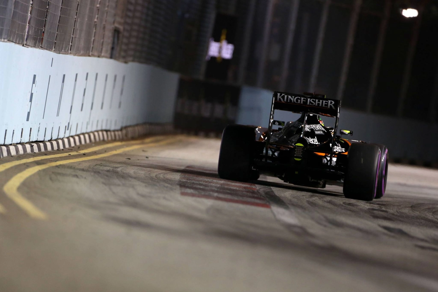 Deux voitures en Q3 pour Force India mais une grosse pénalité pour Pérez à Singapour