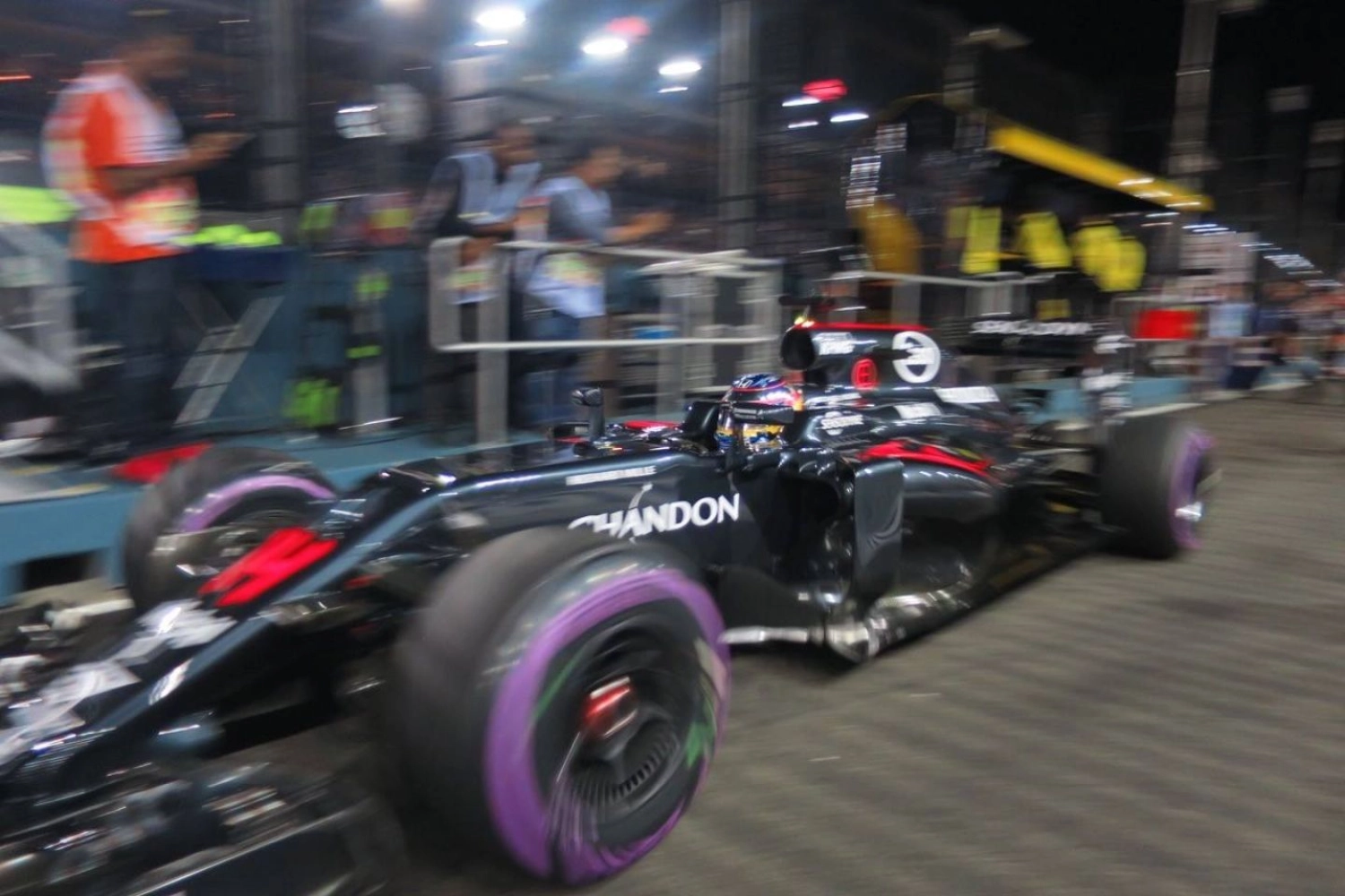 Alonso septième et meilleur des autres pour Mclaren à Singapour