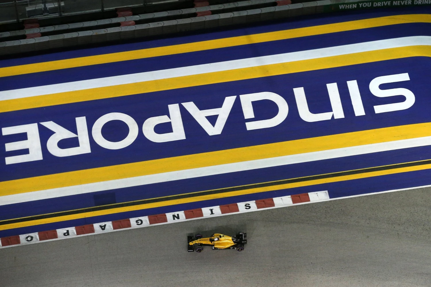 Une 10e place et une deuxième entrée dans les points pour Magnussen et Renault