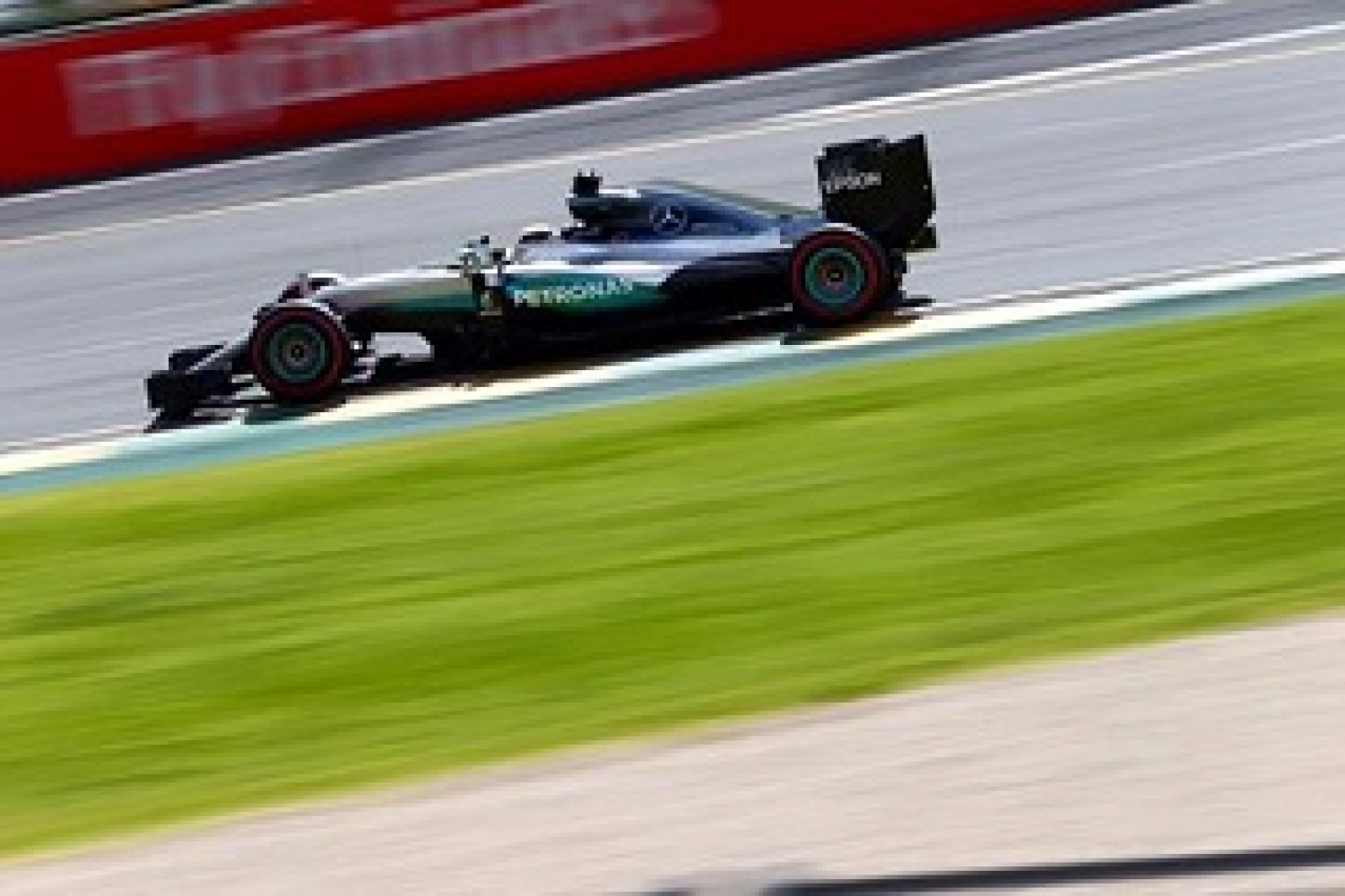 Brésil – Essais Libres 1 : Hamilton le plus rapide en médiums et en tendres, juste devant Verstappen