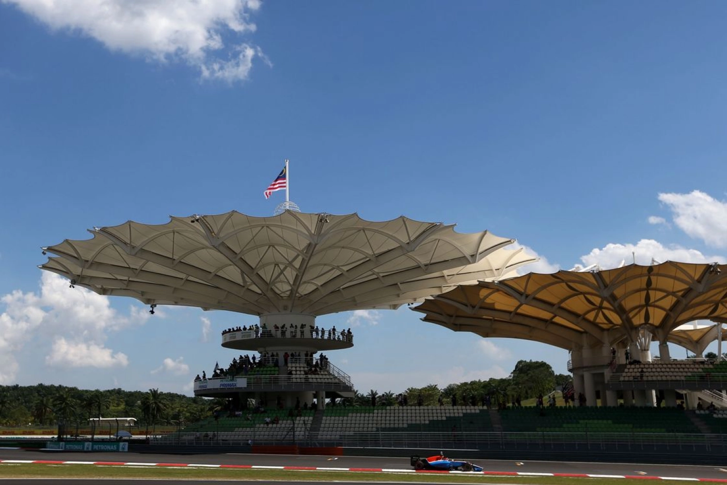 La présence du roi de Malaisie à Monaco laisse penser à un retour de la F1 à Sepang