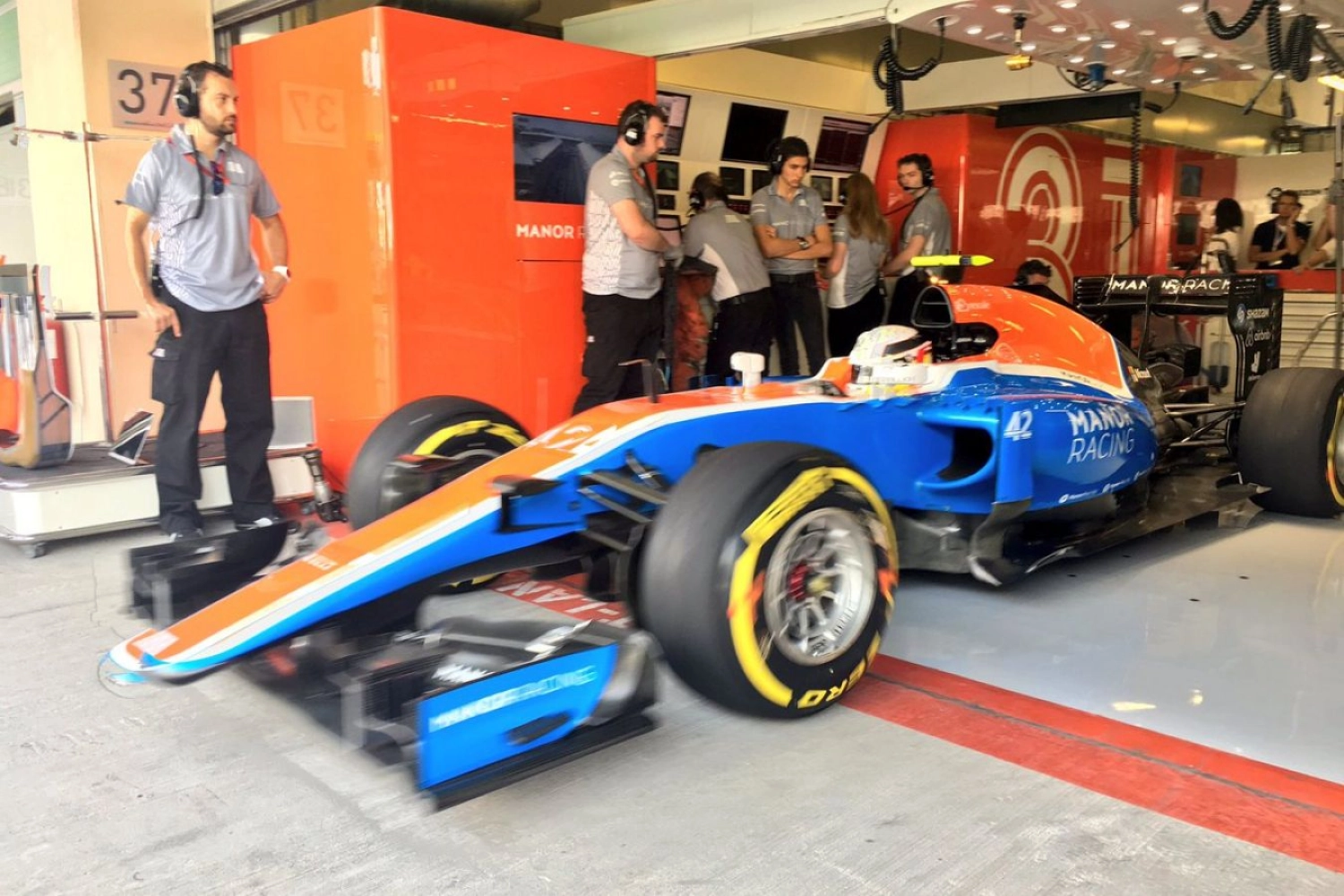 La visite d’une onzième équipe et des tours en Minardi au programme des F1 Experiences