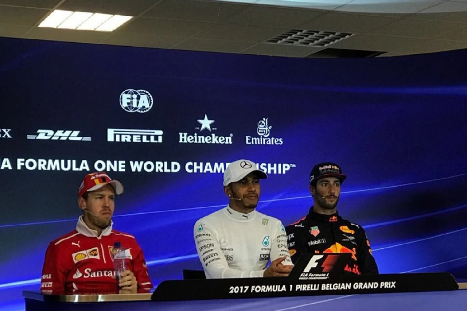 Une voiture de sécurité qui aurait pu coûter la victoire à Lewis Hamitlon