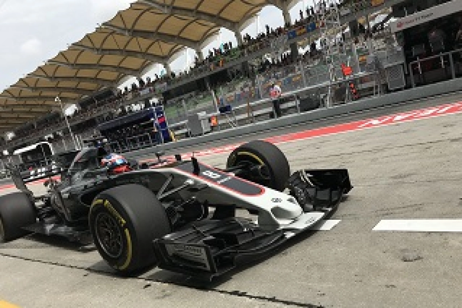 Malaisie – Essais Libres 2 : Vettel en tête d’une séance écourtée par un accident de Grosjean