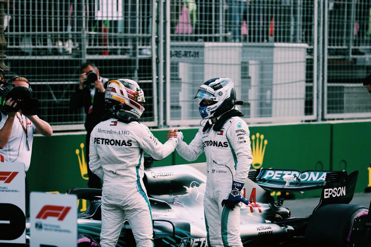 Pour Hamilton, "Valtteri méritait la victoire" : les déclarations du top 3 à Bakou !