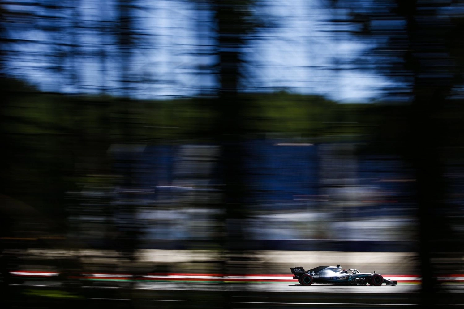 Autriche – Essais Libres 1 : Hamilton devant Vettel, Hulkenberg provoque un drapeau rouge