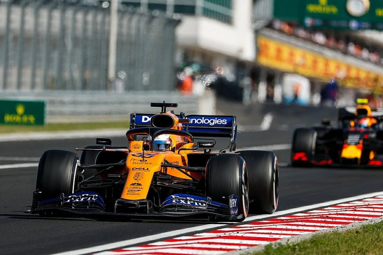 Sainz encore 5ème : « Merci pour cette première moitié de saison »