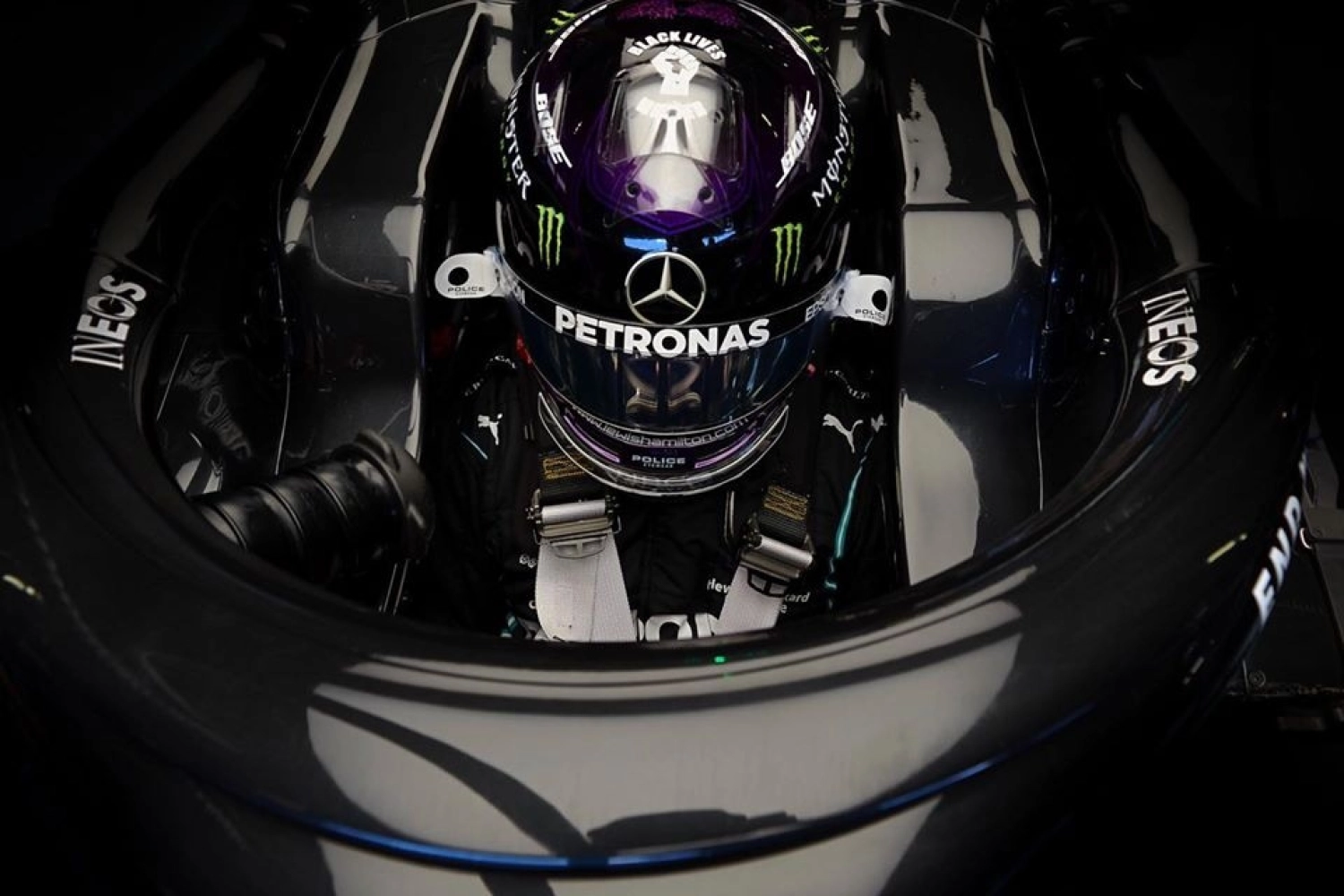 Styrie – Qualifications : sous la pluie, Hamilton large poleman devant Verstappen et Sainz… Ocon 5e !