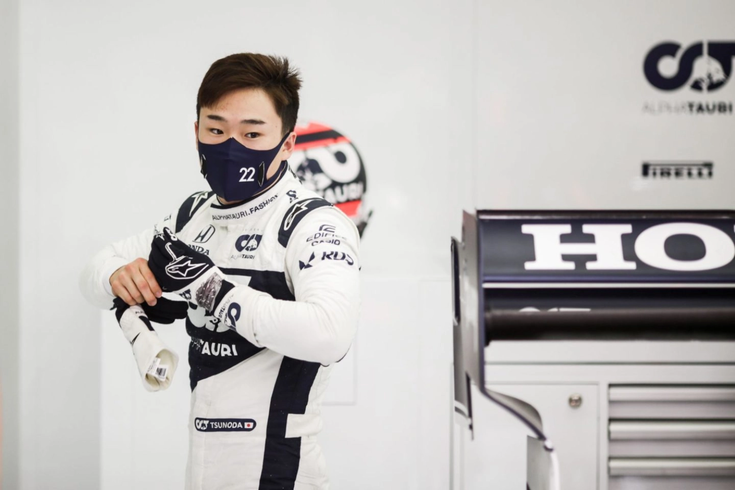 Yuki Tsunoda doit déménager en Italie sur demande de son équipe